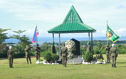 <p><strong>MARAWI SIEGE</strong>. In 10 minutes, Army soldiers of 103rd Infantry Brigade remember their colleagues who died during the Marawi siege by offering flowers and prayers at 8 a.m. on Saturday (May 23, 2020) inside the headquarters in Kampo Ranao. They commemorated the third anniversary of the siege. <em>(Photo courtesy of 103rd Infantry Brigade, Philippine Army)</em></p>
<p> </p>