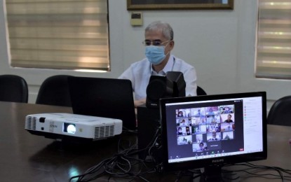<p><strong>VIRTUAL MEETING.</strong> Negros Occidental Governor Eugenio Jose Lacson holds an online meeting with the mayors of the 19 municipalities and 12 cities in the province on Wednesday (May 27, 2020. The governor encouraged all mayors to resume their infrastructure projects as part of efforts to place the local economy back on track and provide the needed employment.<em> (Photo courtesy of PIO Negros Occidental)</em></p>