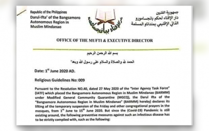 <p><strong>LIFTED.</strong> The Darul Ifta (House of Opinion) in the Bangsamoro Autonomous Region in Muslim Mindanao has lifted the temporary suspension of congregational prayers inside mosques in the region from June 1-15, 2020. The Darul Ifta, however, clarifies that only 50 percent of the mosque capacity is allowed for worshippers as part of health protocols implemented under the modified general community quarantine status. <em>(Photo courtesy of Darul Ifta–BARMM)</em></p>