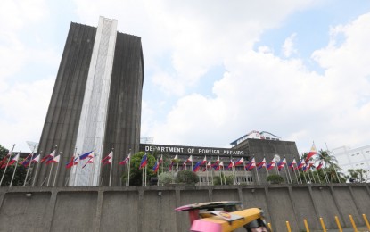 <p style="text-align: right;">Department of Foreign Affairs façade <em>(PNA photo by Avito C. Dalan)</em></p>