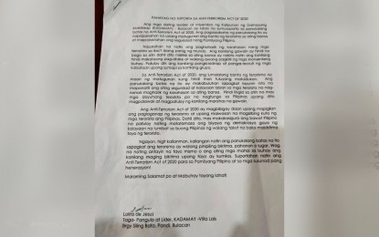 <p><strong>SUPPORT TO ANTI-TERROR BILL.</strong> A copy of the statement of leaders and members of a breakaway group of Kalipunan ng Damayang Mahihirap (Kadamay) in Pandi, Bulacan expressing support for the passage of the anti-terrorism bill into law. The statement sent to newsmen said the proposed measure is very timely and would help eliminate the threat of terrorism in the country. <em>(Photo from Kadamay)</em></p>
