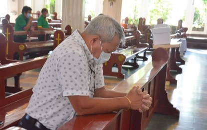 <p><strong>HOPE, OPTIMISM.</strong> Cagayan de Oro City Mayor Oscar Moreno attends a mass on Monday (June 15, 2020) prior to the ceremonies marking the city's 70th Charter Day commemoration. Moreno hopes that amid the challenges caused by the Covid-19 pandemic, the city will be back on its feet and will eventually be able to rebuild and recover. <em>(Photo courtesy of City Information Office)</em></p>