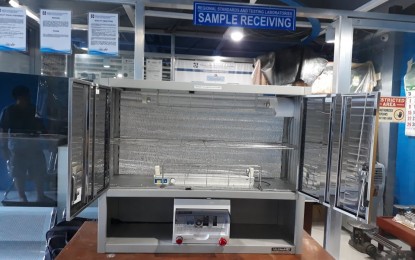 <p><strong>GERM ZAPPER.</strong> The 'Parazzap,' a box that operates as a disinfection device using a C-type ultraviolet light that can kill bacteria on personal protective equipment, such as N95 masks. The device was developed by Elpidio Paras, a Cagayan de Oro City resident, who intends to donate it to medical front-liners amid the coronavirus disease pandemic. <em>(Photo courtesy of DOST-10)</em></p>