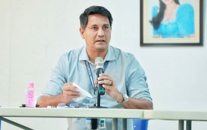 <p><strong>FIGHTING COVID-19</strong>. Mayor Richard Gomez of Ormoc City. The local government of Ormoc City on Thursday (June 25, 2020) lifted the preemptive lockdown enforced in its sub-village, after completion of the contact tracing of the resident who tested positive of coronavirus disease 2019.<em> (Photo courtesy of Ormoc City government)</em></p>