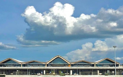 <p><strong>ALMOST FINISHED.</strong> The new passenger terminal building of the Clark International Airport (CRK) in Pampanga. The Department of Transportation (DOTr) on Friday (July 10, 2020) said the terminal, almost complete at 99.14 percent, would triple the airport’s passenger capacity from 4.2 million at present to 12.2 million a year. <em>(Photo courtesy of DOTr)</em></p>