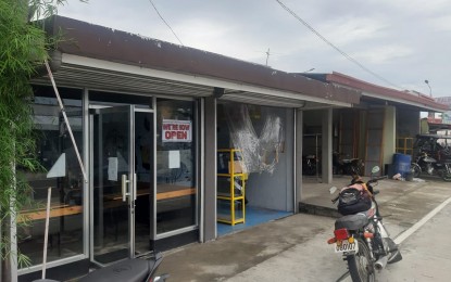 <p><strong>RISING UP</strong>. A snackhouse in San Roque village Tanauan, Leyte now back in operation after its closure due to community quarantine. Micro, small and medium enterprises (MSMEs) in Leyte welcomed the directive of President Rodrigo Duterte to extend financial relief to help them cope with the pandemic. <em>(PNA photo by Gerico Sabalza)</em></p>