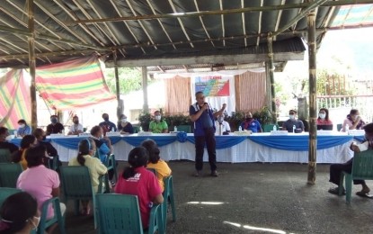 <p><strong>TRAINING FOR PEACE-BUILDING</strong>. Technical Education and Skills Development Authority (TESDA) Regional Director Gaspar Gayona speaks before recipients of the house wiring training in CNT-affected area in Barangay Cabladan, Sibalom town on Aug. 6, 2020. The training is part of the campaign to End Local Communist Armed Conflict (ELCAC), wherein TESDA is the chair of the Livelihood, Poverty Reduction and Employment Cluster. <em>(Photo courtesy of TESDA Antique)</em></p>