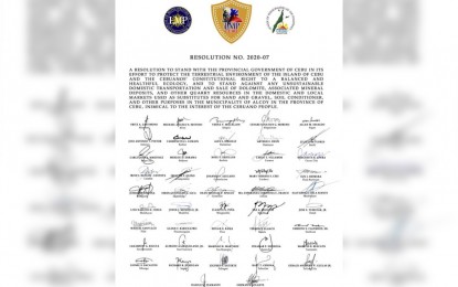 <p><strong>SUPPORT.</strong> The League of Municipalities of the Philippines Cebu Chapter issues a resolution on Sept. 10, 2020, expressing support to the Cebu provincial government’s stand on the unpermitted and unsustainable domestic sale of dolomite from the southern town of Alcoy. All the city and town mayors, including Alcoy Mayor Michael Angelo Sestoso, expressed their support to the Capitol's effort to protect the "terrestrial environment of the Island of Cebu and the Cebuanos' constitutional right to a balanced and healthful ecology".<em> (Photo courtesy of Cebu Provincial Capitol PIO)</em></p>