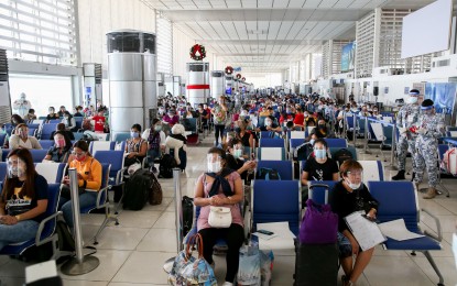 <p>Inside one of the terminals of the Ninoy Aquino International Airport during the coronavirus disease 2019 (Covid-19) pandemic. <em>(PNA file photo)</em></p>