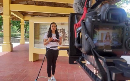 <p><strong>TEACHER-BROADCASTER</strong>. Dawn Criselle Handig of the Dagupan City National High School Senior High School during one of her shoots as a teacher-broadcaster for the subject Understanding Culture, Society, and Politics. Her first episode or class will be aired on Oct. 9, 2020 at IBC-13. <em>(Photo courtesy of Dawn Criselle Handig)</em></p>
<p> </p>
<p> </p>