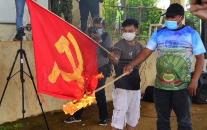 <div class="gs">
<div class="">
<div id=":53" class="ii gt">
<div id=":52" class="a3s aXjCH ">
<div dir="ltr">
<p><strong>INDIGNATION.</strong> Residents burn the flag of the New People’s Army during an indignation rally in Barangay Bulahan, Claveria town, Misamis Oriental on Friday (Oct. 9, 2020) following the burning of three vehicles at a pineapple plantation last week. As NPA rebels are pushed back by the police and armed forces, military officials said the group has resorted to attacking civilians and non-combatant targets.<em>(Photo by Jigger J. Jerusalem)</em></p>
</div>
</div>
</div>
</div>
</div>
