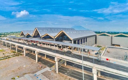 <p><strong>CLARK AIRPORT'S NEW TERMINAL.</strong> Photo shows the new passenger terminal building (PTB) of Clark International Airport in Pampanga that was finished on Sept. 30, 2020. The Department of Transportation (DOTr) on Tuesday (Oct. 13, 2020) said PTB will be operational by January 2021. <em>(Photo courtesy of DOTr)</em></p>