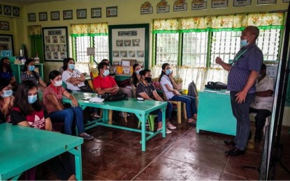 <p><strong>DISTANCE LEARNING</strong>. Teacher-facilitators in Eastern Samar join an orientation before their official deployment on Oct. 8, 2020. Governor Ben Evardone on Saturday (Oct. 17, 2020) said the 1,300 teacher-facilitators hired by the provincial government would assist children's learning at home and help distribute modules. <em>(Photo courtesy of the Eastern Samar government)</em></p>
<p> </p>