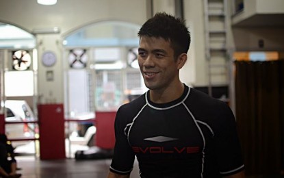 Pinoy campaigner loses in UFC debut