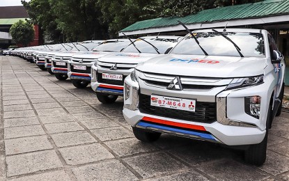 <p><strong>SERVICE VEHICLES</strong>. Mitsubishi Strada (4x4 GLS MT) units recently handed by Mitsubishi Motors Cardworld Pampanga to the Department of Education (DepEd). Malacañang on Tuesday (Oct. 27, 2020) said the over 100 service vehicles worth PHP1.5 million per unit will be used to deliver modules under the distance learning setup amid the coronavirus disease pandemic. <em>(Mitsubishi Motors Philippines photo posted on TopGear Philippines website)</em></p>
