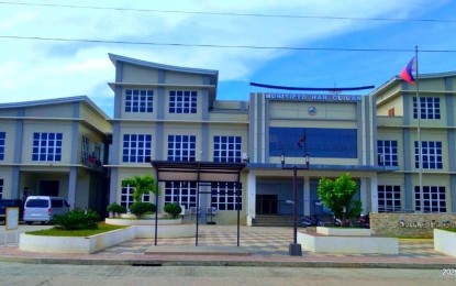 <p><strong>BORDER LOCKDOWN</strong>. The town hall of Guiuan in Eastern Samar. The local government will impose a three-day border lockdown starting Sunday (Nov. 1, 2020) to prevent the potential spread of Covid-19. <em>(Photo courtesy of Guiuan local government)</em></p>
