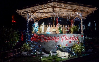 <p>A belen <em>(Nativity) </em>display<em> </em>in Quezon City <em>(PNA photo by Robert Alfiler)</em></p>
