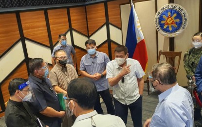 <p>President Rodrigo Duterte in a meeting with Bangsamoro Autonomous Region in Muslim Mindanao Chief Minister Murad Ebrahim <em>(Photo grabbed from Bangsamoro government Facebook page)</em></p>