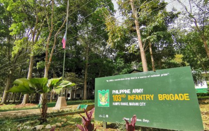 <p><strong>SALUTE.</strong> The Philippine flag at the 103rd Infantry Brigade headquarters in Marawi City was hoisted in half mast to mourn the death of a soldier while pursuing a leader of militants Dawlah Islamiya in Madalum, Lanao del Sur last Thursday (Nov. 26, 2020). <em>(Photo by Divina M. Suson)</em></p>