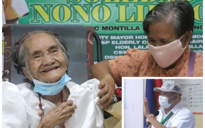 <p><strong>CENTENARIAN.</strong> Tacurong City’s 100-year-old Soledad Nono Libo-on (left) gives a big smile as she is being assisted by one of her daughters (left) after she received the additional PHP100,000 cash from the city government on top of the PHP100,000 from the Department of Social Welfare and Development national office. Tacurong City Mayor Angelo Montilla (inset) said Libo-on serves as a motivation to city residents in adopting healthy lifestyles. <em>(Photo courtesy of Tacurong LGU)</em></p>