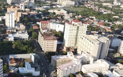 <p><strong>COMPETITIVENESS</strong>. Commercial buildings are shown in this aerial photo of Cebu City's uptown district. Colliers Philippines, a global property consultancy firm, on Monday (Dec. 14, 2020) said competitiveness and availability of business parks and manpower quality remain strong in Metro Cebu despite turbulent period caused by the Covid-19 crisis. <em>(Photo courtesy of Jun Nagac)</em></p>