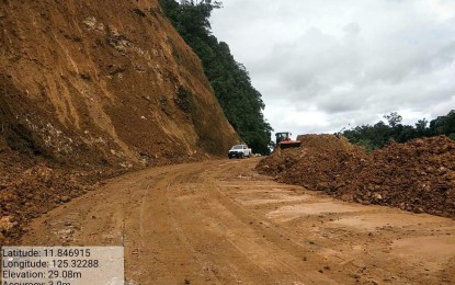 Landslide-hit Eastern Samar road cleared | Philippine News Agency
