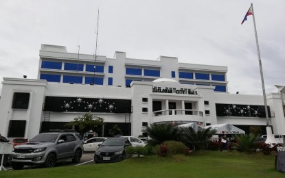 <p><strong>PREVENTING SPREAD OF SWINE FEVER</strong>. The Tacloban city hall. A team from the city veterinary office will complete the checking of all pigs within the 500-meter radius on Friday (Feb. 26, 2021) after the city logged the first African swine fever case.<em> (PNA file photo)</em></p>