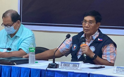 <p><strong>DEVELOPMENT PROJECTS</strong>. National Security Adviser Hermogenes Esperon Jr. (right) and Department of Budget and Management Secretary Wendel Avisado. Esperon said Saturday (Jan. 23, 2021) some 215 barangays in the Davao Region will be given PHP20 million worth of funds for the Barangay Development Program under the National Task Force to End Local Communist Armed Conflict. <em>(PNA photo by Prexx Marnie Kate Trozo)</em></p>