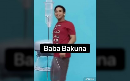 <p><strong>'BAKUNA' DANCE. </strong>Jerome "Jero" Pascual performs the #BakunaDanceChallenge on TikTok. He hopes that the song and dance encourage Filipinos to get inoculated against Covid-19. <em>(Screenshot of TikTok video by @superjerooo)</em></p>