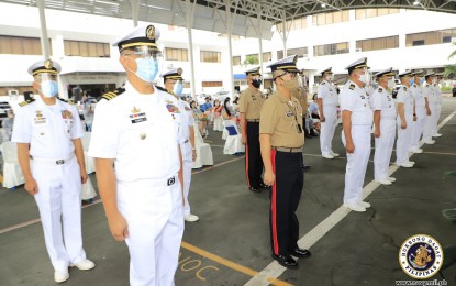 <p>Promoted Philippine Navy officers <em>(Photo courtesy of Philippine Navy Public Affairs Office)</em></p>