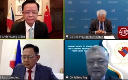 <p><strong>MANILA FORUM.</strong> Asian Infrastructure Investment Bank president (AIIB) Jin Liqun (top right) graces the first Manila Forum of the Association of Philippines-China Understanding (APCU) held online on Wednesday (March 3, 2021). Jin said AIIB is exploring a USD300 million worth of loans for the Philippines’ Covid-19 response. <em>(Screengrab)</em></p>