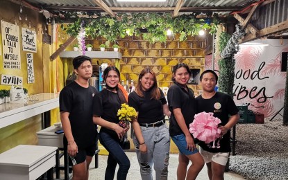 <p><strong>FIGHTING HARDSHIPS.</strong> The crew of Labanera's Kitchen (from left to right: Maximo Minguet (cook), Yamyam Tolentino (kitchen helper), Leslyne Escosura (owner), Topher Demesa (cook), and Archie Capuso (cook) makes sure that the food served at their restaurant are always delicious. The restaurant is named after all LGBT members who still go on despite the difficulties life brings. <em>(Contributed photo)</em></p>