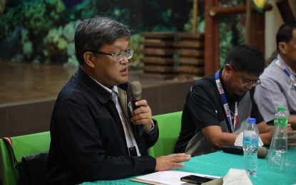 <p><strong>PLEBISCITE PRESSCON</strong>. Palawan plebiscite commissioner-in-charge, Antonio Kho Jr., of the Commission on Elections during the press conference of the election body on Thursday (March 11, 2021) at the provincial capitol. Election officials urged the residents of 23 municipalities in Palawan to go out and vote in the March 13 plebiscite. <em>(Photo courtesy of the Palawan PIO)</em></p>