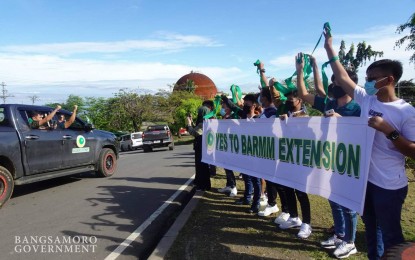 <p><strong>MORE SUPPORT</strong>. Thousands of residents from Lanao del Sur and Lanao del Norte poured out into the streets to participate in a record-breaking caravan in support of calls to extend the transition deadline of the Bangsamoro Transition Authority from 2022 to 2025. (<em>Bangsamoro Information Office</em>)</p>