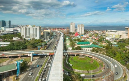 <p><strong>SKYWAY.</strong> Photo shows a portion of the northbound section of the Skyway Extension project near the Filinvest, Alabang exit. The entire 3.9-kilometer, three-lane section is now structurally complete, according to project proponent San Miguel Corporation.<em> (Photo courtesy of SMC)</em></p>
<p> </p>
