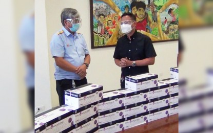 Shell foundation donates 3.5K test kits to Rizal