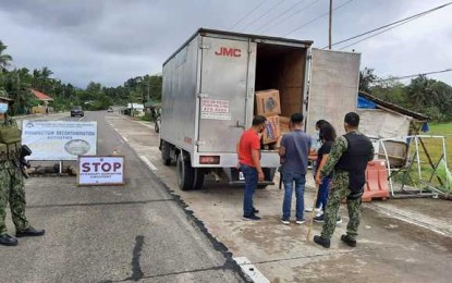 <p><strong>ONLINE MONITORING</strong>. African swine fever quarantine checkpoint on the border of Antique and Aklan provinces in this undated photo. Even with the border checkpoint, the Department of Trade and Industry in Antique said on Thursday (March 25, 2021) they still need to intensify their campaign against online sellers of pork-based products. <em>(Photo courtesy of Antique Provincial Veterinary Office)</em></p>