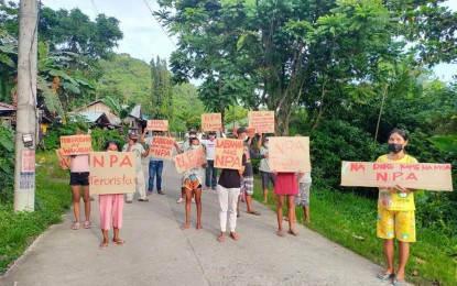 <p><strong>ANTI-NPA</strong>. Residents of Tolosa, Leyte reject the New People's Army (NPA) through a peaceful rally on Monday (March 29, 2021). The Philippine Army lauded various groups in Eastern Visayas for joining the call to denounce the NPA on its 52nd anniversary.<em> (Photo courtesy of Tolosa police station)</em></p>