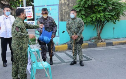 <p>PROTECTED. A total of 395 personnel of the Manila Police District have received the Covid-19 vaccine as of Thursday (April 1, 2021). They are mostly with comorbidities and senior officers.  <em>(Photo courtesy of MPD Facebook)</em></p>