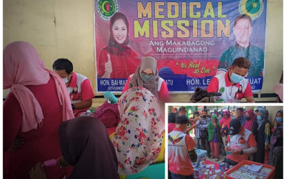 <p><strong>AIDING EVACUEES.</strong> Maguindanao provincial government health workers conduct medical services to displaced families in Talitay, Maguindanao, on Tuesday (April 6, 2021). The displacement is triggered by intermittent clashes between feuding clans in the areas that started late last month. <em>(Photo courtesy of Maguindanao PIO)</em></p>