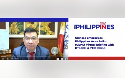 <p><strong>INVESTMENT HAVEN.</strong> Trade Undersecretary Ceferino Rodolfo addresses Chinese businessmen during a briefing with Chinese Enterprises Philippines Association (CEPA) on April 15, 2021. Rodolfo said the Philippines remains an investment destination for Chinese investors despite the pandemic. <em>(Photo courtesy of BOI-InfoComms Division)</em></p>
<p> </p>