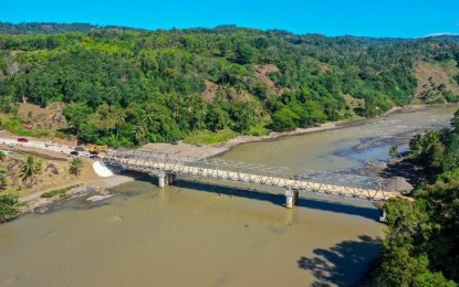 <p><strong>NEW BRIDGE.</strong> The PHP61 million Natulongan Bridge in Kibawe, Bukifnon, links barangays Magsaysay and Talahiron. It also connects with the neighboring towns of Kitaotao and Quezon in Bukidnon province. <em>(Photo courtesy of DPWH-10)</em></p>