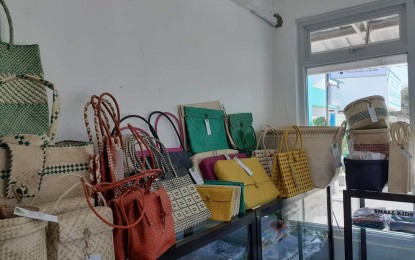 <p><strong>BURI-MADE PRODUCTS</strong>. Some of the buri-made products on display at the Bolinao town tourism office. Aside from the online platform, some physical stalls in the town also sell these goods. <em>(Photo courtesy of Kawayan Nature PH's Facebook page)</em></p>