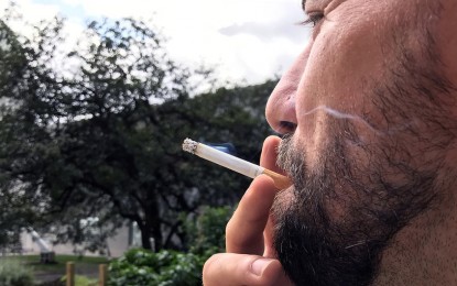 Doctors say e cigs vapes as risky as regular cigarettes