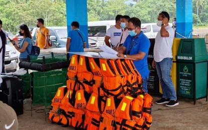 <p><strong>AID.</strong> More than PHP25-million worth of agri-based livelihood assistance under the Bayanihan to Recover as One Act is turned over to San Luis, Aurora on Tuesday (June 8, 2021). The package included two commercial fishing boats with complete paraphernalia and 157 life vests.<em> (Photo courtesy of BFAR)</em></p>