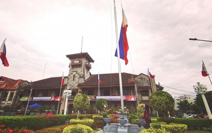 <p><br /><strong>SIMPLE CEREMONY</strong>. The city government held a simple flag-raising ceremony to commemorate the 123rd anniversary of Philippine Independence on Saturday (June 12, 2021). Mayor Maria Isabelle Climaco-Salazar (left) led the simple ceremony at 8 a.m. at Rizal Plaza in front of City Hall together with selected members of the security forces. <em>(Photo courtesy of City Hall Public Information Office)</em></p>