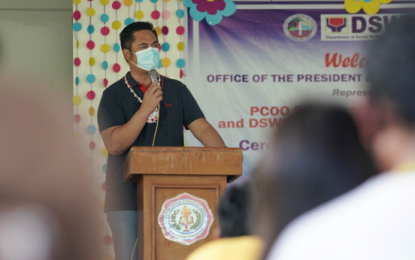 <p><strong>GOV’T AID.</strong> Presidential Communications Operations Office (PCOO) Secretary Martin Andanar joins the consecutive launching of the Aid and Humanitarian Operations Nationwide (AHON) Convergence Program in the municipalities of Borgus and General Luna on June 11, 2021. Andanar assured the public that there will be more interventions coming from the national government for families and businesses affected by the pandemic. <em>(Photo courtesy of PCOO)</em></p>