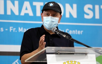 <p><strong>PROTECT THE WORKFORCE. </strong>San Miguel Corporation (SMC) president and CEO Ramon Ang said the company spends billions of pesos to protect the welfare of its employees during the pandemic. Vaccination czar Carlito Galvez, Jr said with SMC's commitment to inoculate 70,000 workers and others in the A4 priority list, the government is pushing steps ahead towards achieving its goal of achieving mass vaccination to ensure population protection. (<em>PNA photo by Joey Razon) </em></p>