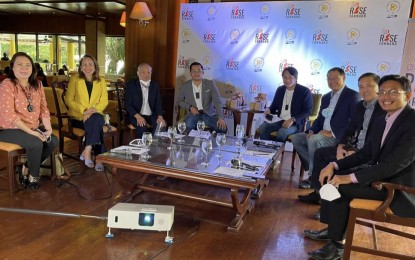<div id=":u5" class="ii gt"><strong>AGRI-BIZ AMID CRISIS</strong>. Cebu business leaders join the virtual coffee table discussion hosted by the Cebu Chamber of Commerce and Industry on Thursday (July 1, 2021) as part of the events lined up for Cebu Business Month 2021. Business leaders agreed that agriculture-based businesses thrived during the pandemic and helped entrepreneurs cope with and navigate through the health crisis.<em> (Photo courtesy of CCCI) </em></div>