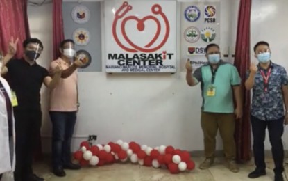 <p><strong>NEW HOPE</strong>. Health officials along with Batac City Mayor Albert Chua witnessed the launching of another Malasakit Center at the Mariano Marcos Memorial Hospital and Medical Center on Friday (July 23), giving new hope to patients in need. This is now the third Malasakit Center in the province of Ilocos Norte or the 130th Malasakit Center in the country, which serves as a one-stop shop for indigent patients to access financial and medical assistance from various government agencies. (<em>Screenshot from Mariano Marcos Memorial Hospital and Medical Center Facebook Page</em>) </p>